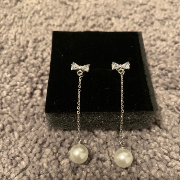 Pearl drop earrings (custom jewlry) - Picture 2 of 3